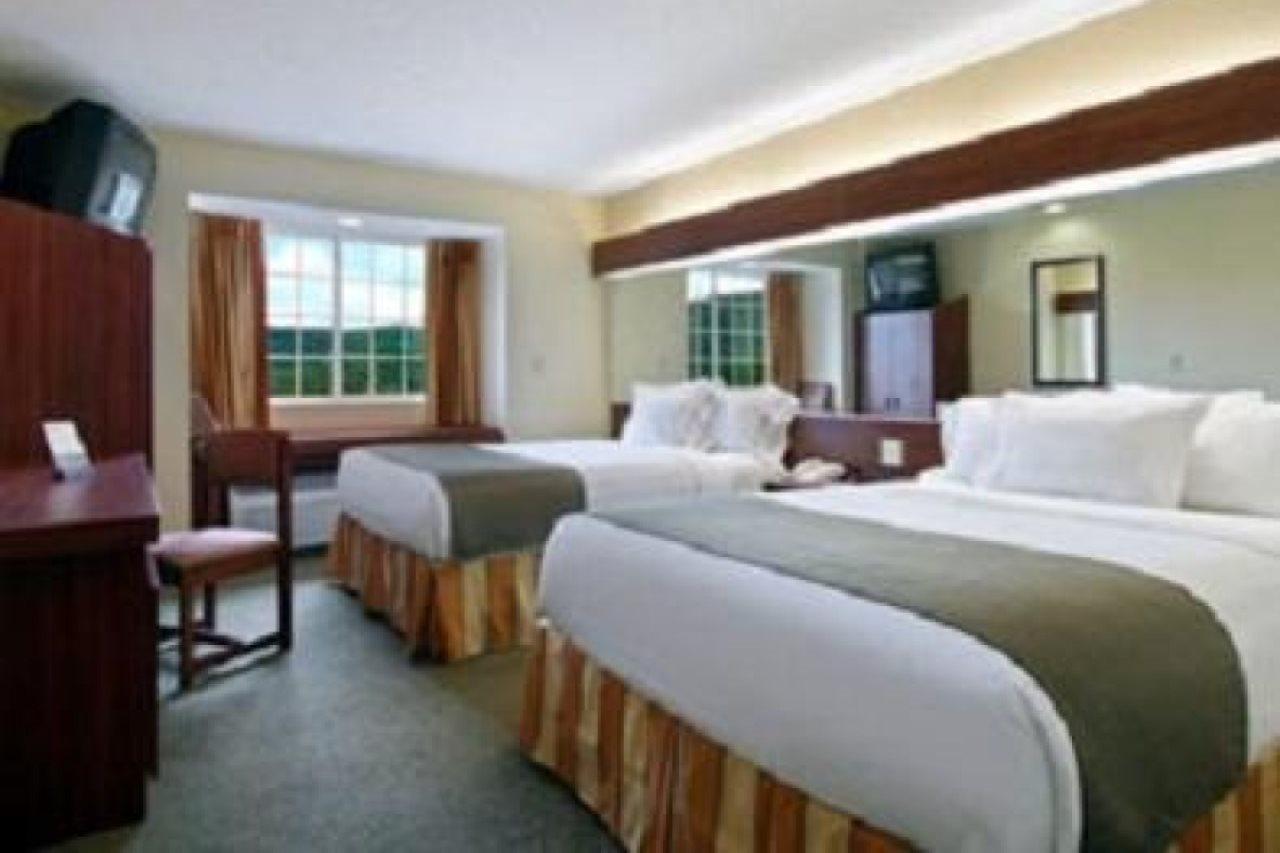Microtel Inn And Suites Gassaway Exteriér fotografie