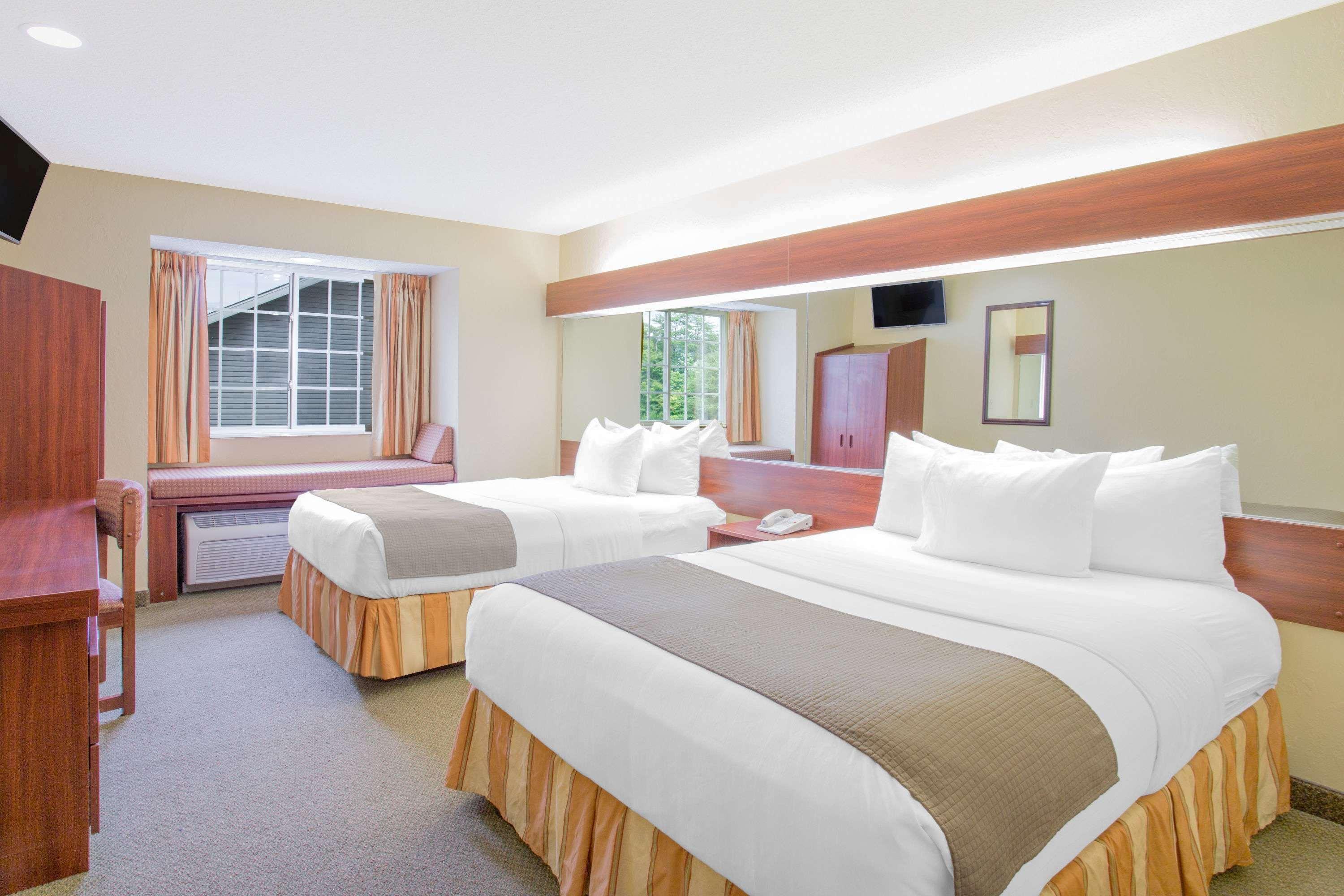 Microtel Inn And Suites Gassaway Exteriér fotografie