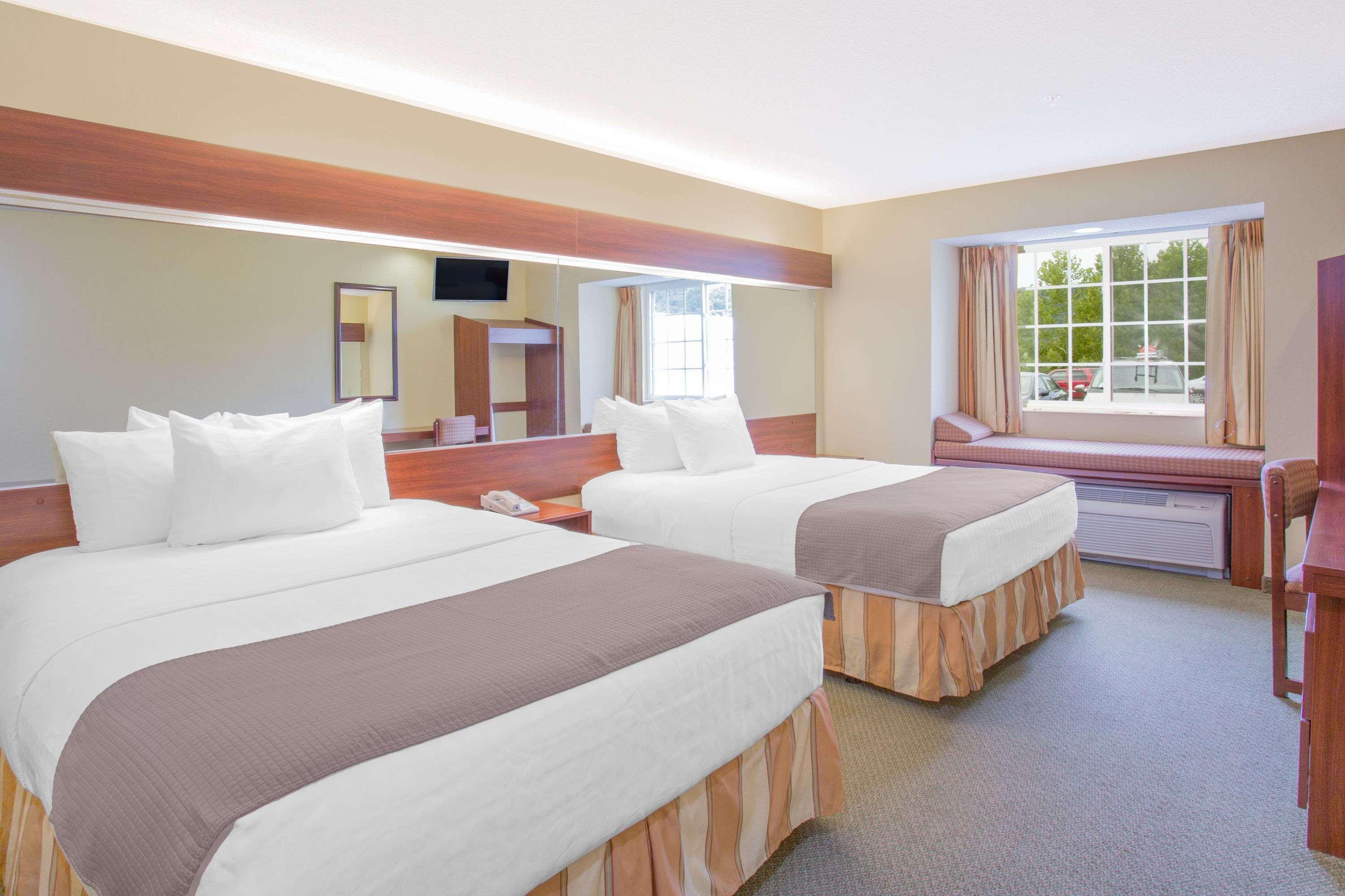 Microtel Inn And Suites Gassaway Exteriér fotografie