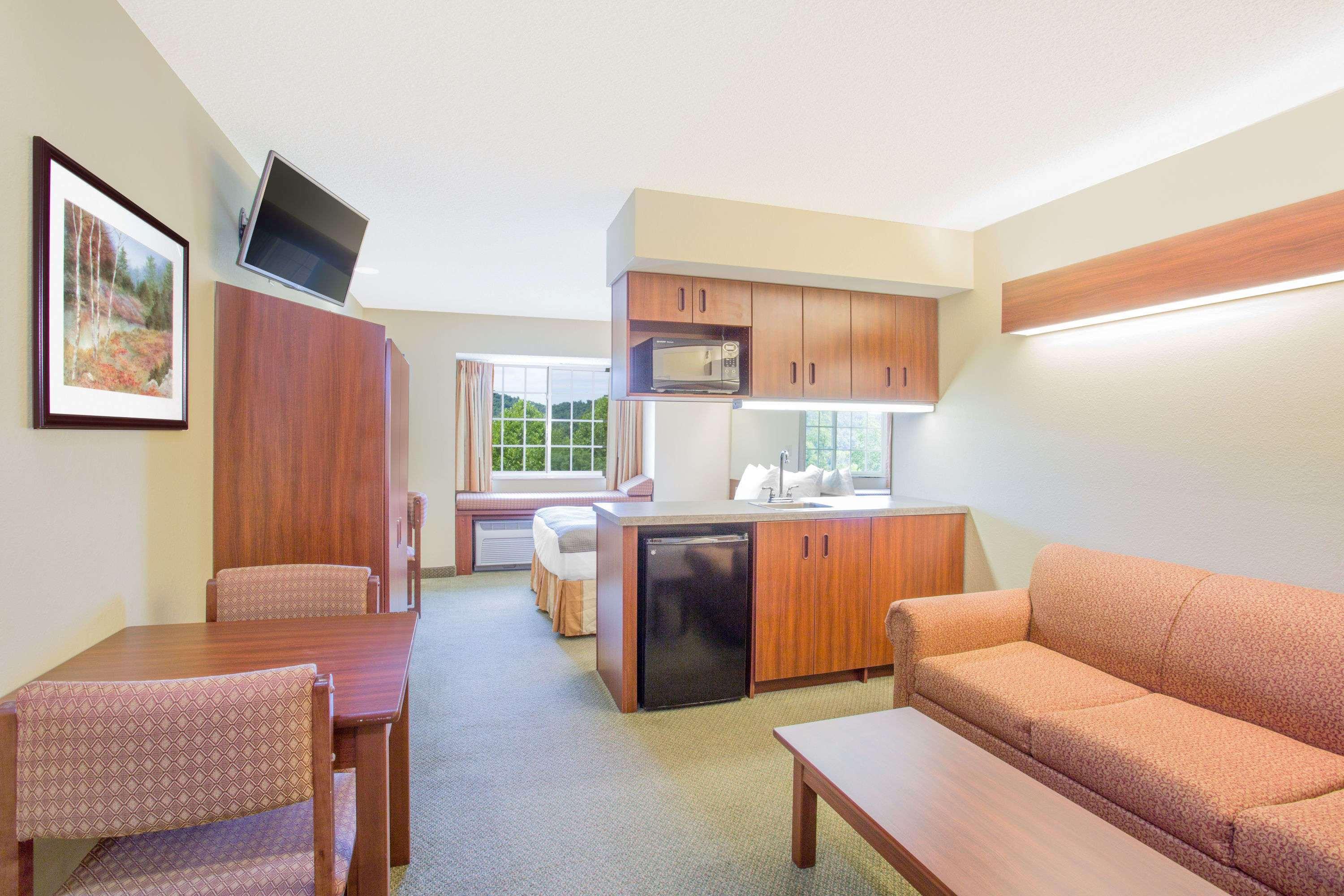 Microtel Inn And Suites Gassaway Exteriér fotografie