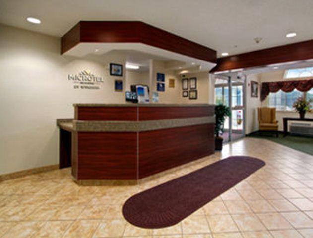 Microtel Inn And Suites Gassaway Exteriér fotografie